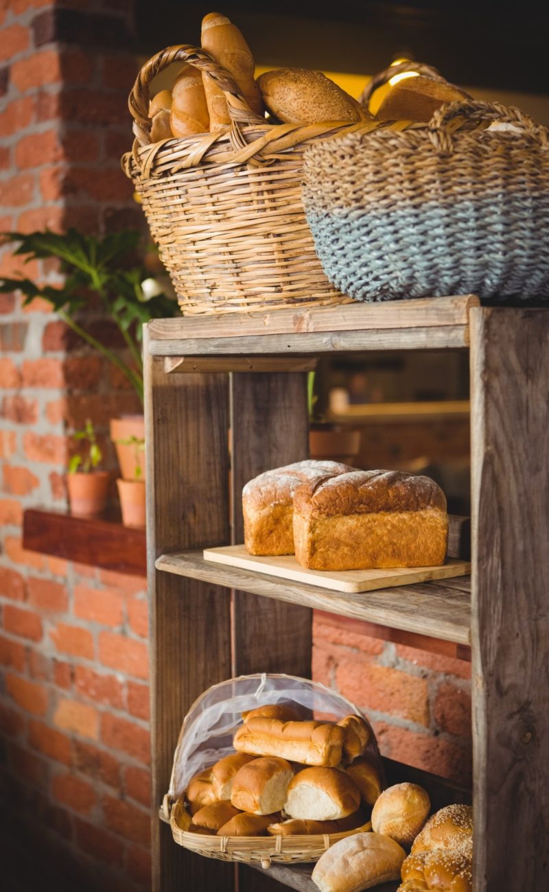 breads-on-a-shelf-at-coffee-shop-P2MUN93.jpg